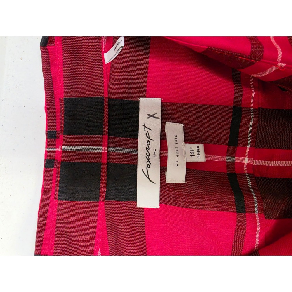 Foxcroft NYC Red Black Plaid Wrinkle Free Button Up Shirt Women 14P Shaped - Picture 3 of 6